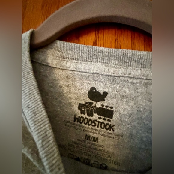 Kids sized medium Woodstock tshirt - Picture 2 of 3